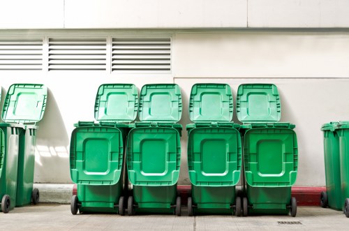 Breakdown of skip rental costs and components